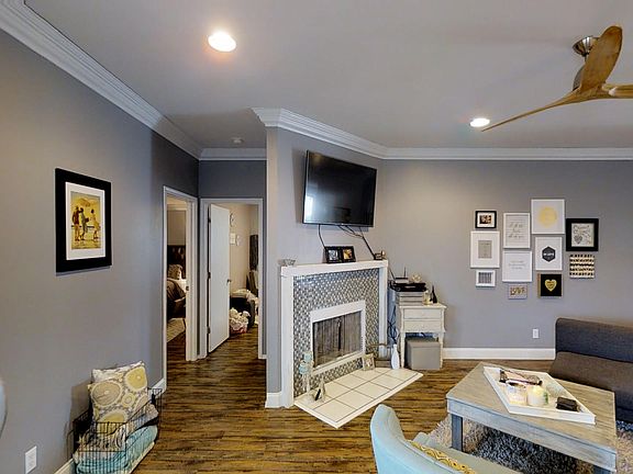 Modern Fan & Recessed Lights