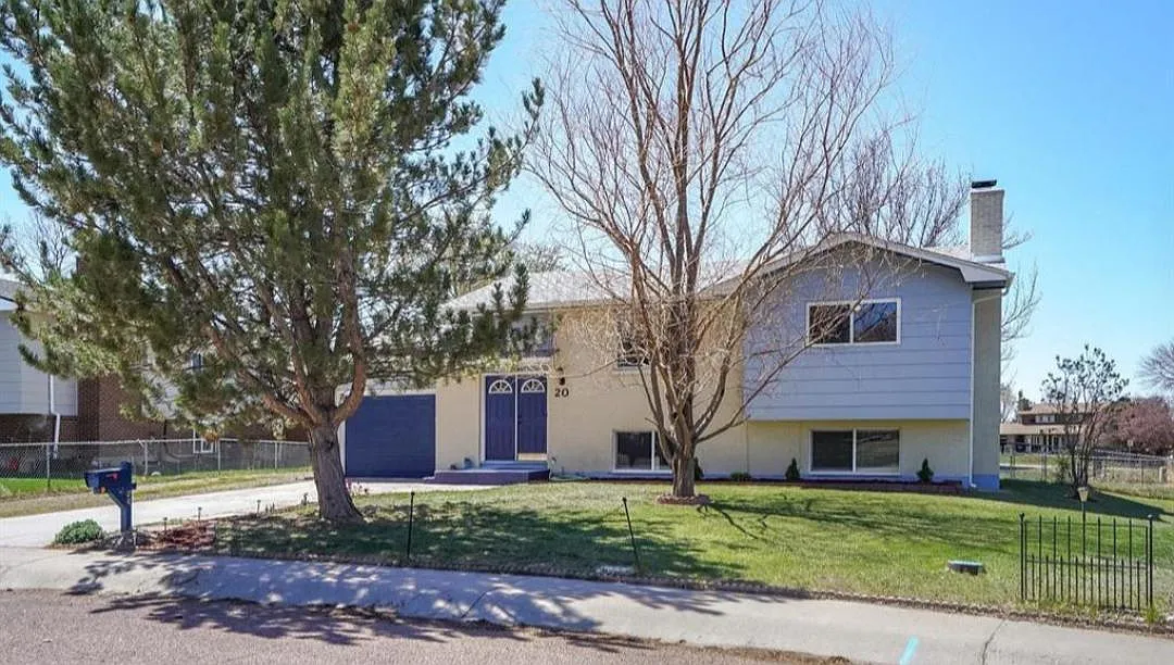 3 bed, 1714 sqft, $2,300 — Photo 1