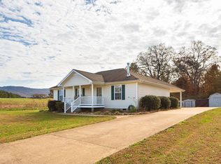 120 Lynn Dr, Benton, TN 37307