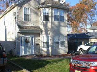 22 Hilltop Blvd, Keyport, NJ 07735
