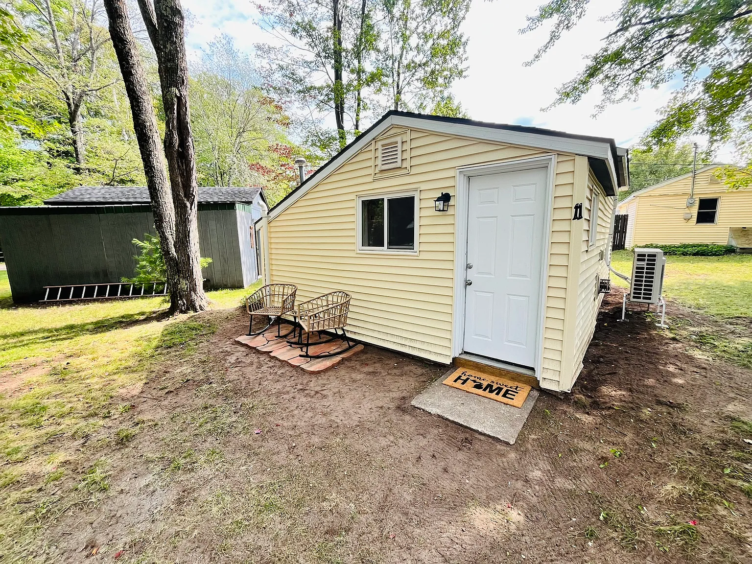 1 bed, 400 sqft, $1,595 — Photo 1