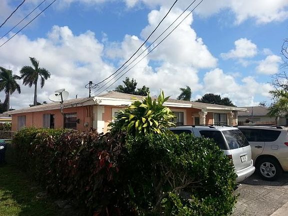 3rd image of 8885 Fontainebleau Blvd APT 202
