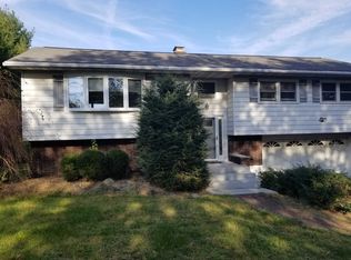 100 Star Mill Rd, Fishkill, NY 12524