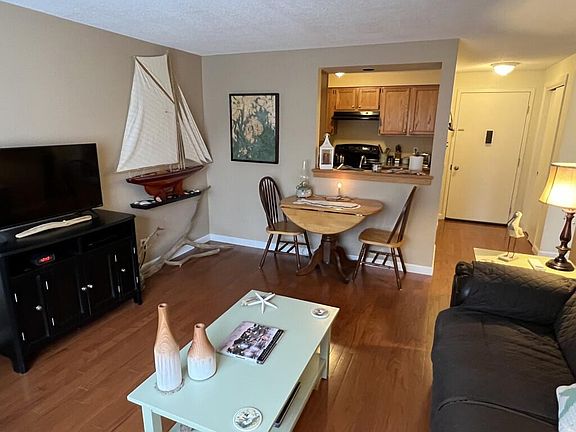 5th image of 79 E Ridge Road #211
