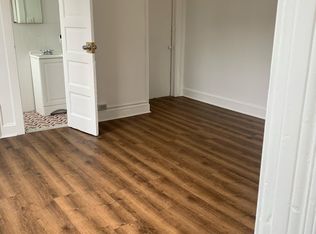 542 E State St #1R, Trenton, NJ 08609