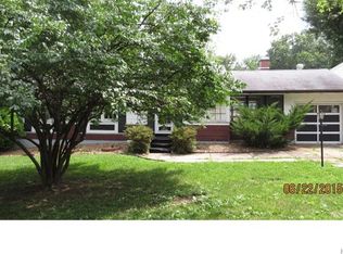 10075 Hedge Dr, Saint Louis, MO 63137