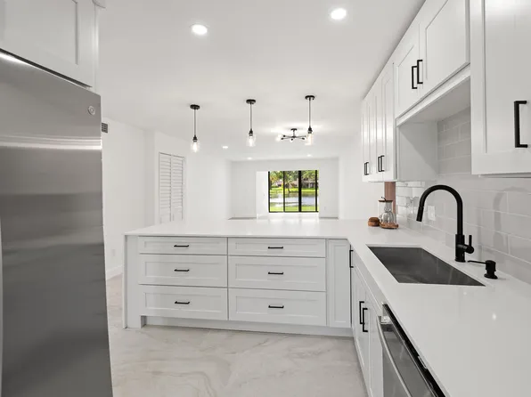 9293 Vista Del Lago #15c, Boca Raton, FL 33428