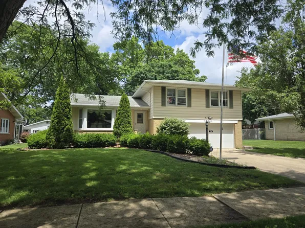 110 51st St, Western Springs, IL 60558