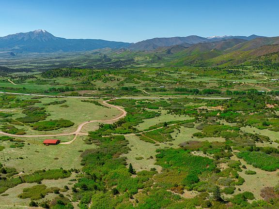 3rd image of 2 Tres Valleys W