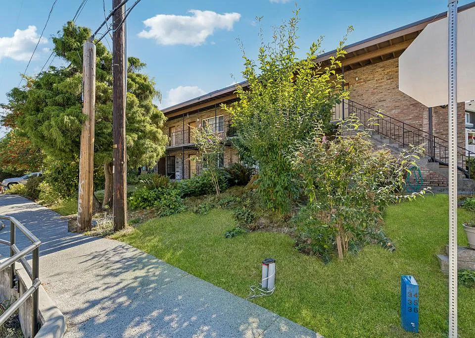 117 SW Normandy Rd #9