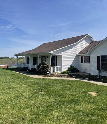 3rd image of 824 Old Sano Rd