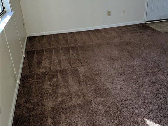 3rd image of 6117 Brookwood Dr APT A
