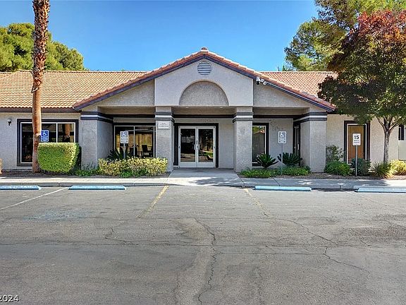4th image of 2606 S Durango Dr APT 142
