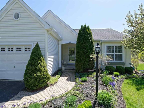 4th image of 18 Danbury Ct