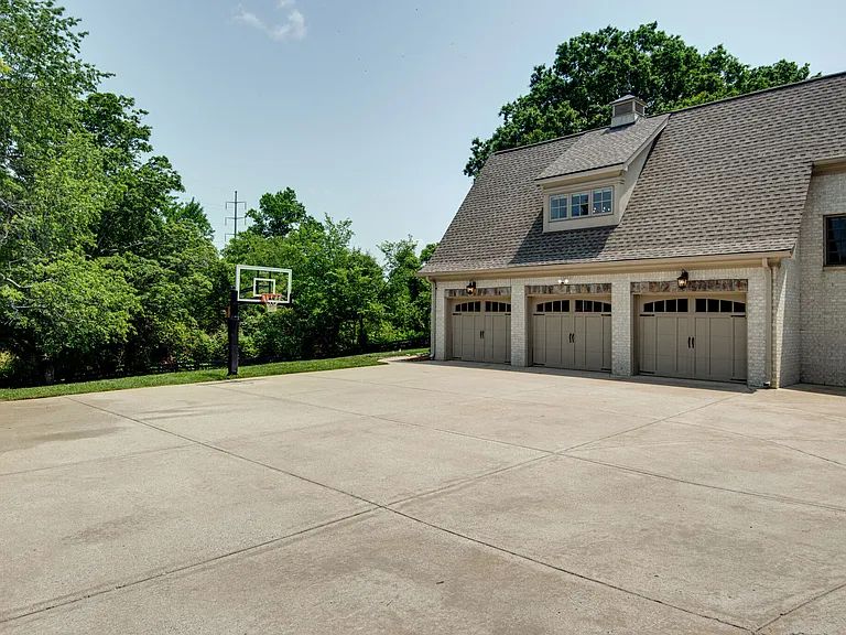 6605 Goshawk Ct — Photo 59