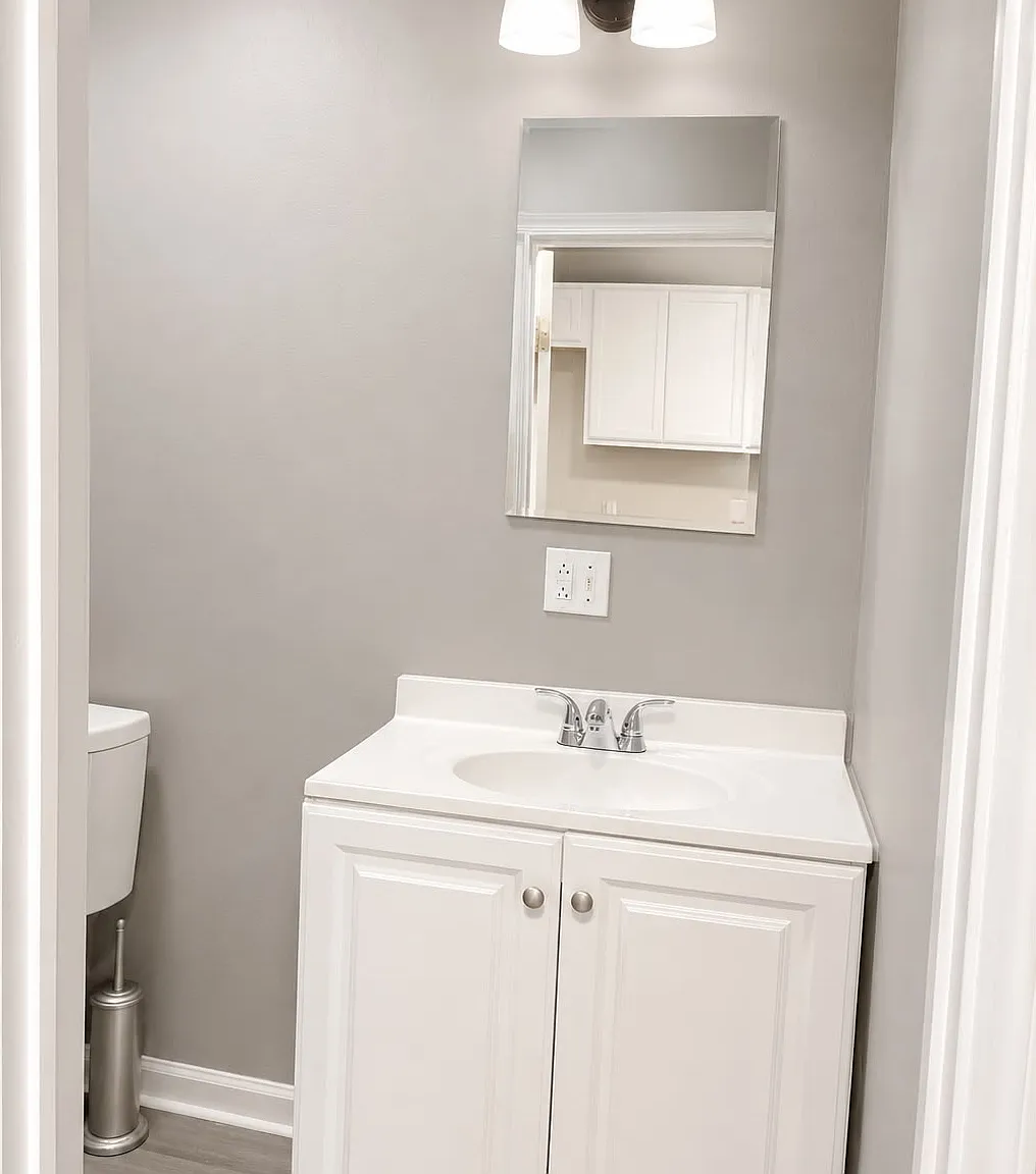 2 bed, $1,100 — Photo 1