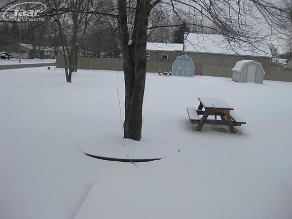 3rd image of 144 Eastman St