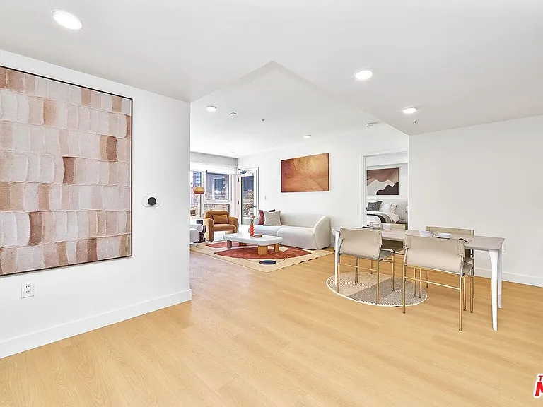 510 S Oxford Ave #310 — Photo 40
