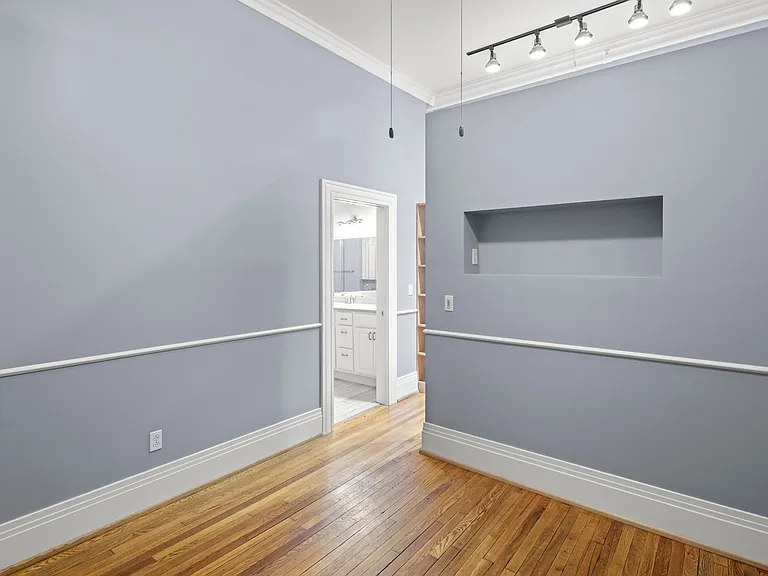 52 Biltmore Ave #203 — Photo 15