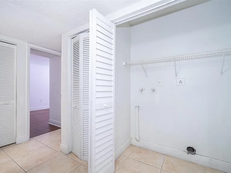 4779 S Texas Ave #4779D — Photo 4