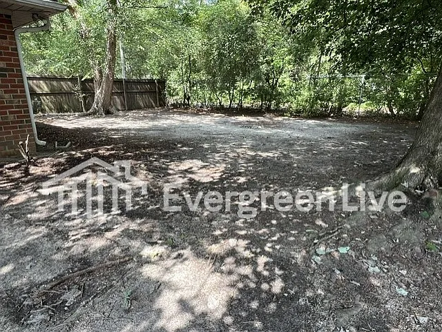 103 Pembroke Ct — Photo 13