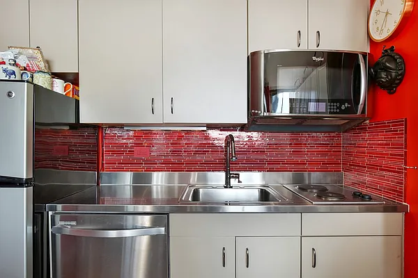 Rented by Corcoran | media 14