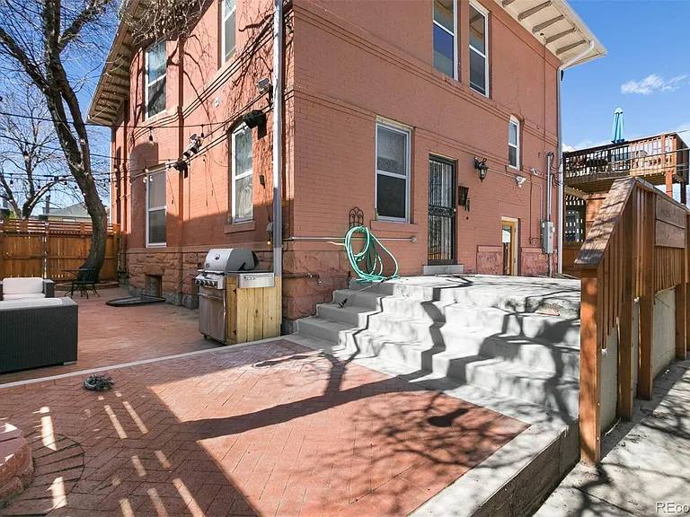 1748 N High St #3 — Photo 12