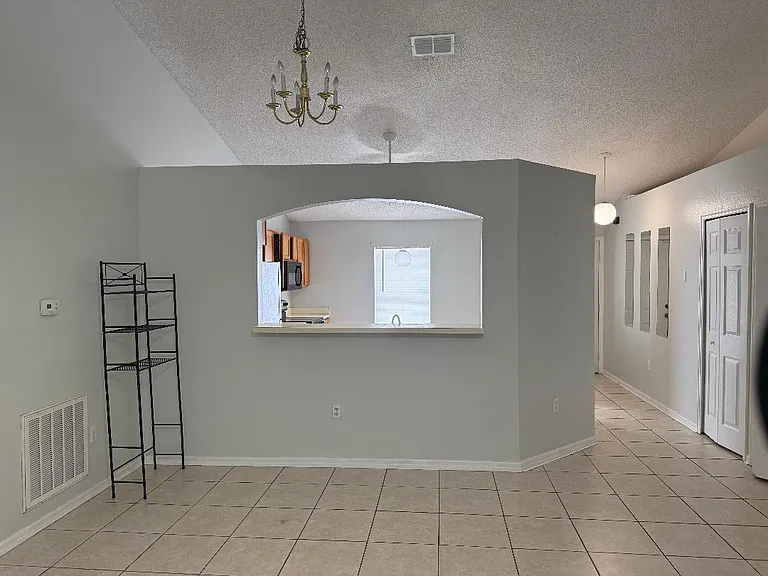 754 Toulon Dr — Photo 10