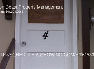 20 Graham Ave APT 4, Depoe Bay, OR 97341