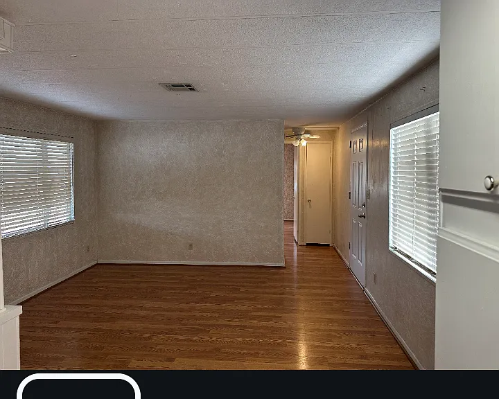662 Fisher Ln — Photo 3