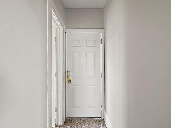 2nd image of 71 George St W