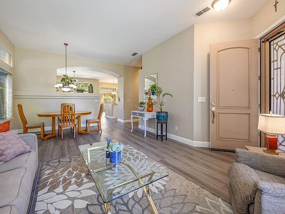 3rd image of 1041 L Aloutte Way
