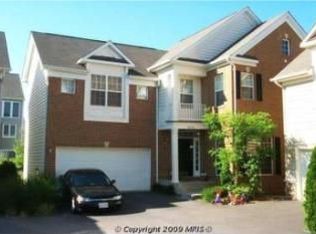 8246 Laurel Heights Loop, Lorton, VA 22079