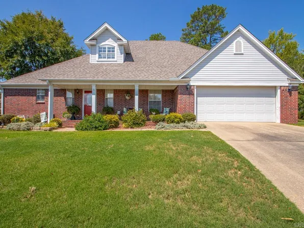 700 Bridgewater, Benton, AR 72019