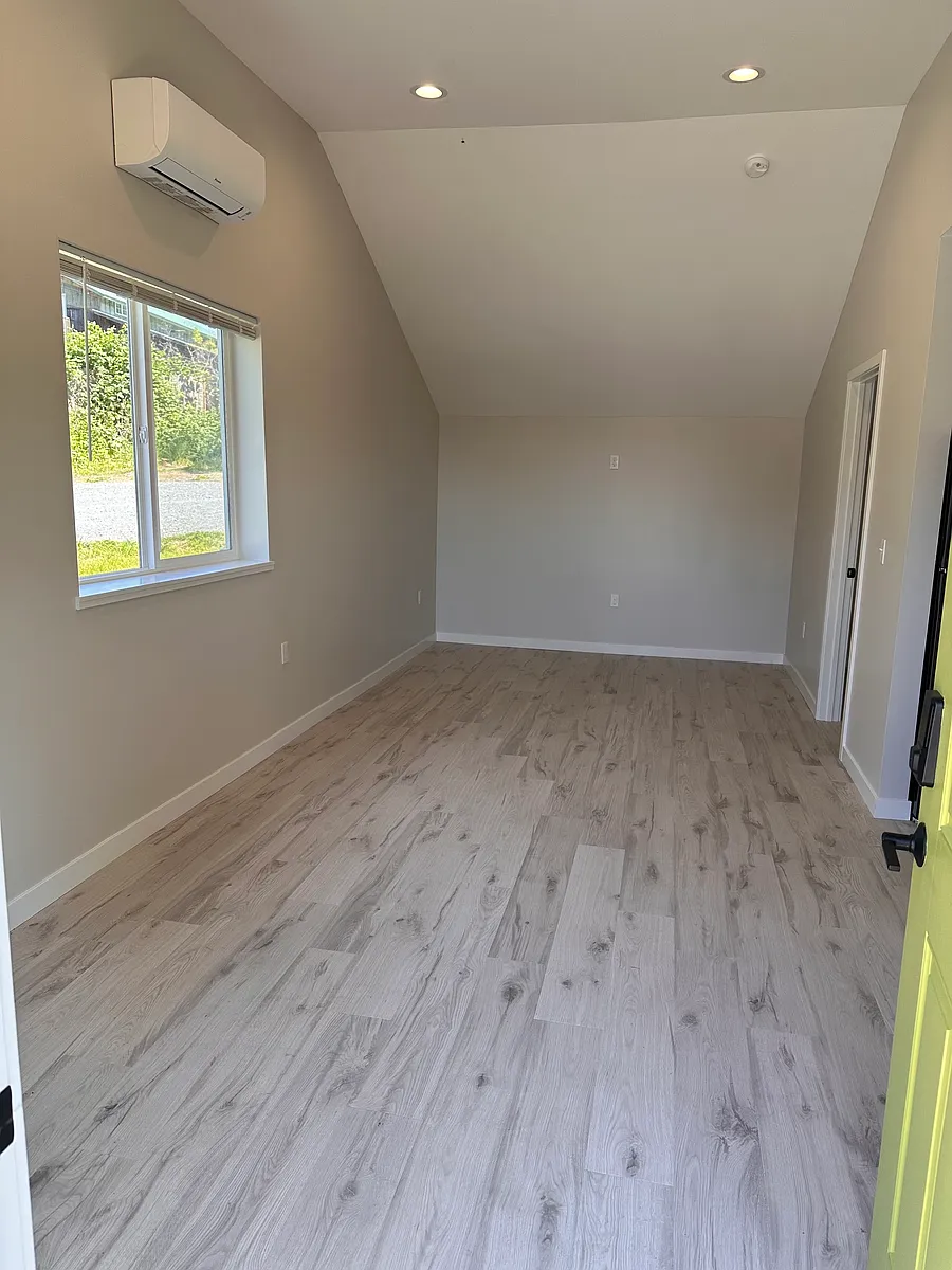 Building Photo - 4862 Beach Way