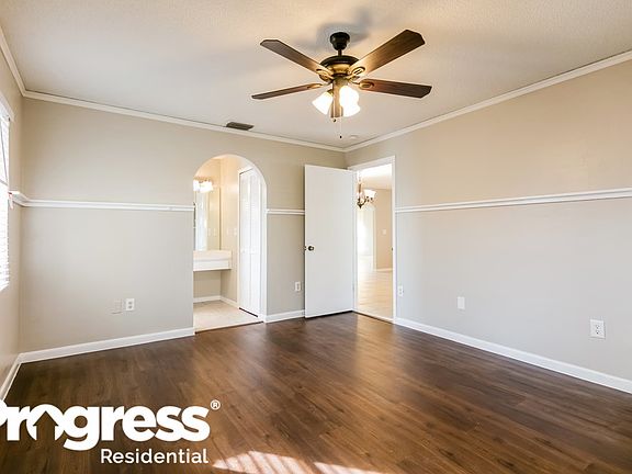 5th image of 433 SE 13th Ct