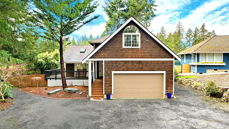 2nd image of 21 E Michelle Court