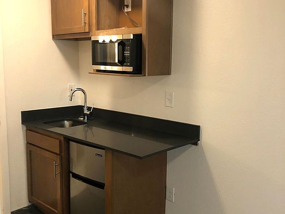 3rd image of 2200 Canyon Blvd #3A