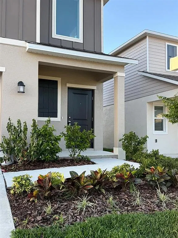 4 bed, 2.5 bath, 1874 sqft, $2,070 — Photo 3