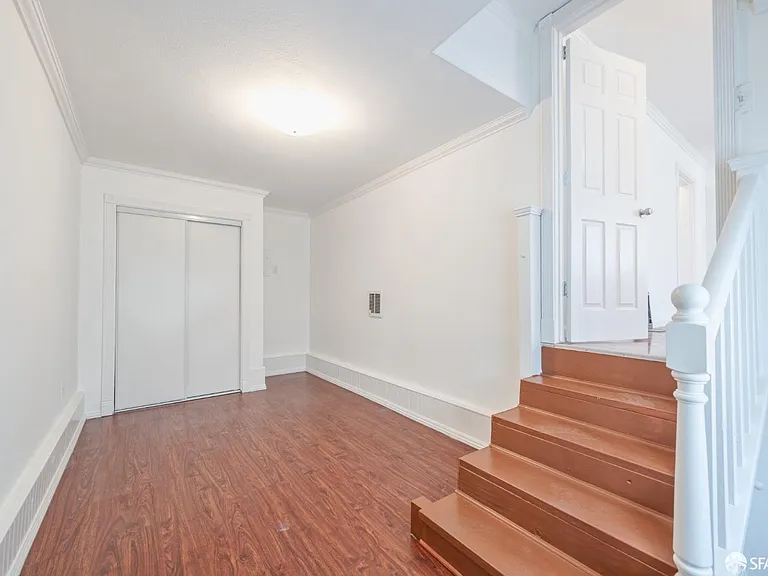 6029 Macarthur Blvd — Photo 29