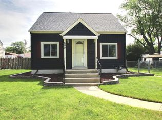 800 S 102nd St, West Allis, WI 53214