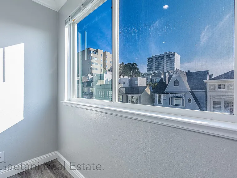 2266 Washington St #341R — Photo 6