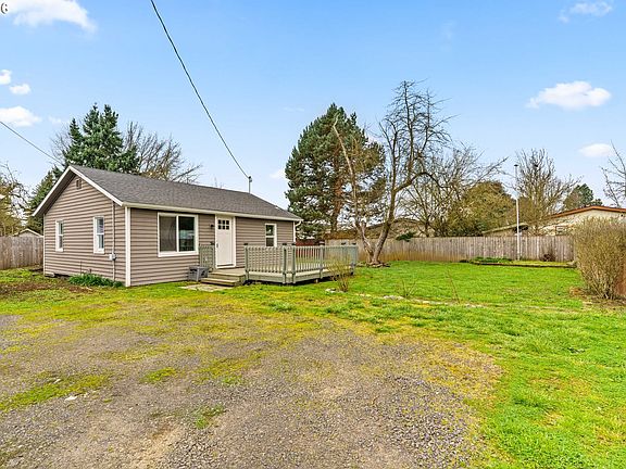 3rd image of 280 Baxter St