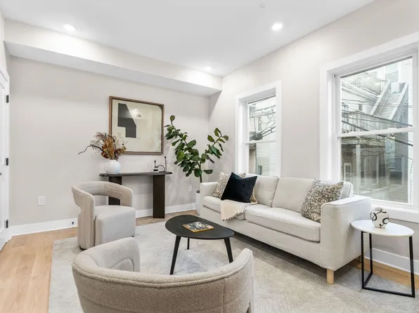 62 Haynes St APT 3, Boston, MA 02128