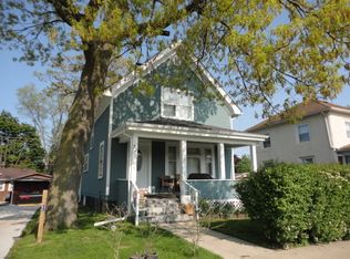 33 Washington Park, Waukegan, IL 60085
