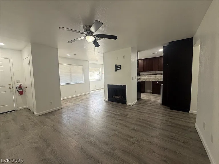 6208 Ilanos Ln #B — Photo 3