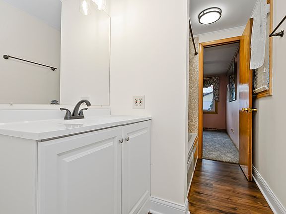 5th image of 8826 S Keeler Ave