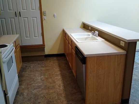2nd image of 6071 Jackrabbit Ln APT D