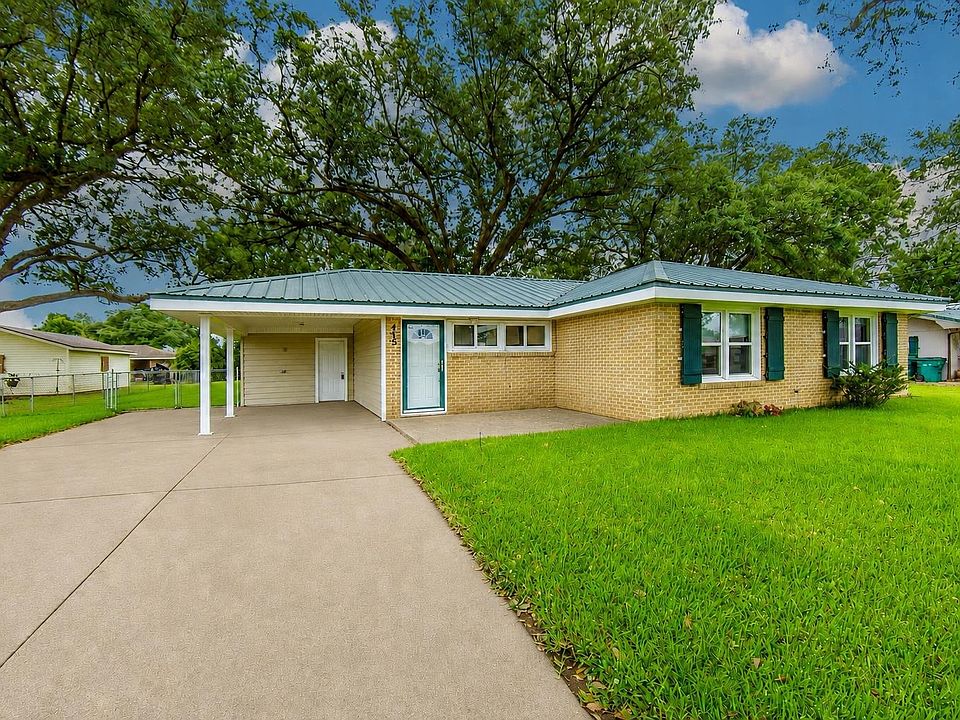 1st image of 415 Camellia Dr