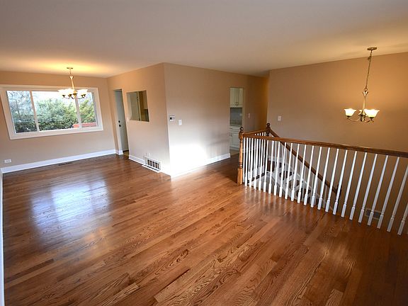2nd image of 2912 Brentwood Ct